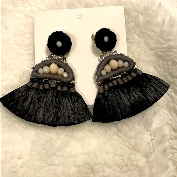 Roller Rabbit Rheta Earrings - Picture 2 of 3